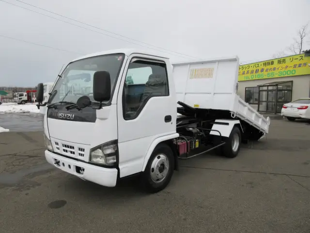 いすゞ エルフ PB-NKR81Nの写真1