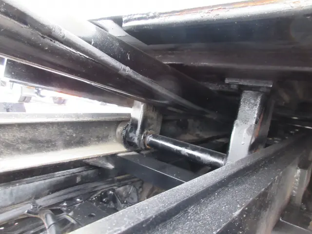 いすゞ エルフ PB-NKR81Nの写真18