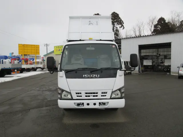 いすゞ エルフ PB-NKR81Nの写真29