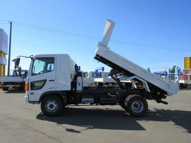 日野 レンジャー SDG-FX7JEAA(4WD)の写真4