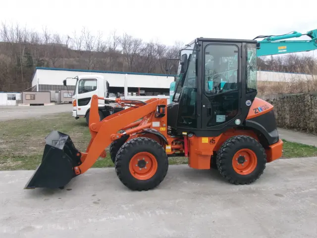 日立建機 ZW30-5B ZW30-5Bの写真4