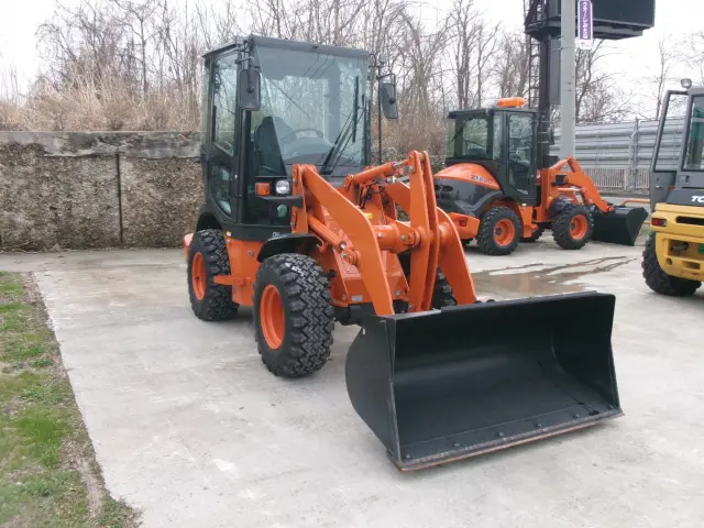 日立建機 ZW30-5B ZW30-5Bの写真3