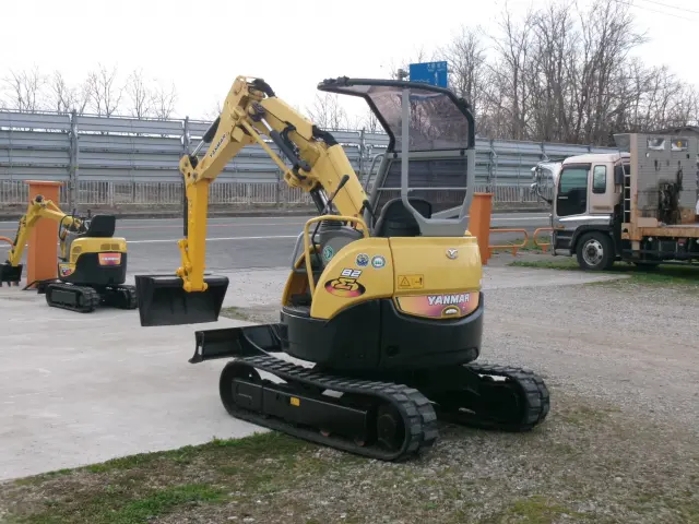 ヤンマー 油圧ショベル B2-Σの写真5