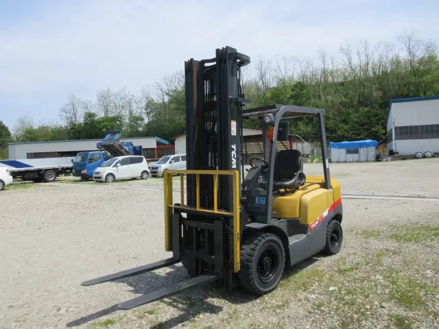 TCM フォークリフト FD25T3の写真1