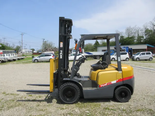 TCM フォークリフト FD25T3の写真4