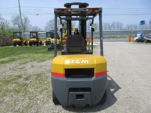 TCM フォークリフト FD25T3の写真6