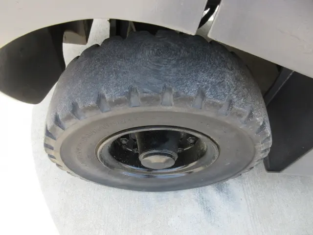 TCM フォークリフト FD25T3の写真18