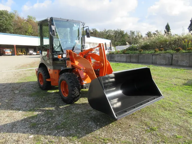 日立建機 ZW30-5B ZW30-5Bの写真3