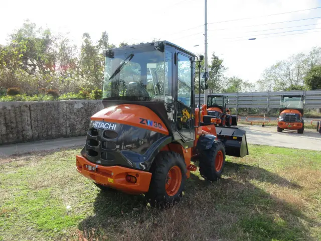 日立建機 ZW30-5B ZW30-5B(4WD)の写真7