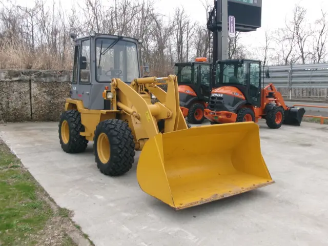 TCM ミニホイールローダ L5の写真3