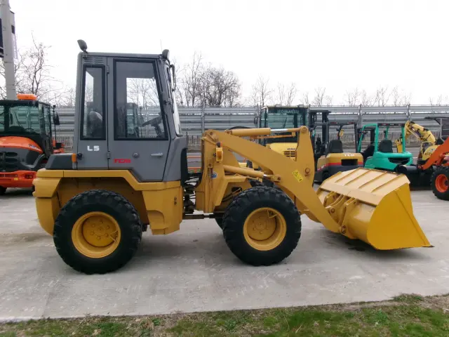 TCM ミニホイールローダ L5の写真8