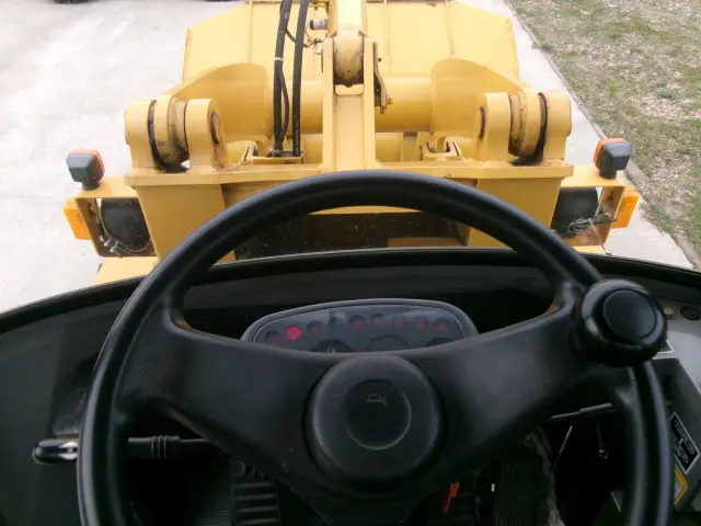 TCM ミニホイールローダ L5の写真12