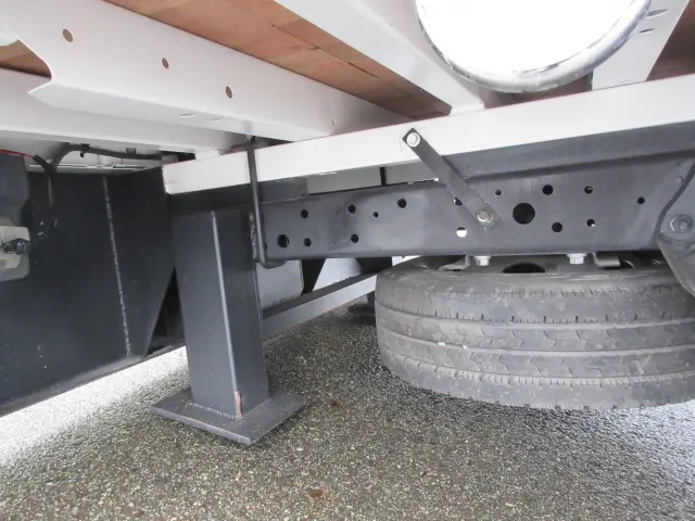 日野 デュトロ TKG-XZU720Mの写真27