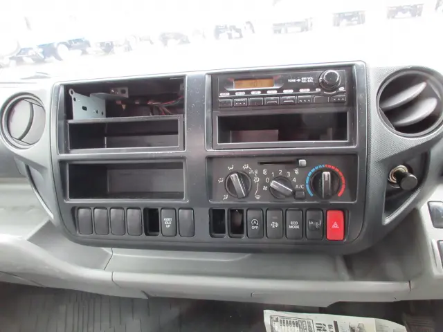 日野 デュトロ TKG-XZU720Mの写真39