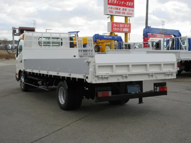 日野 デュトロ TKG-XZU720Mの写真5