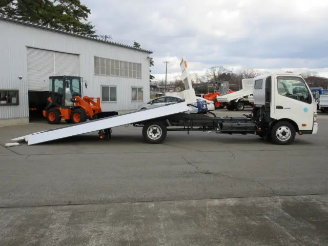 日野 デュトロ TKG-XZU720Mの写真32