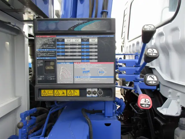 三菱 ファイター LKG-FK72FZの写真14