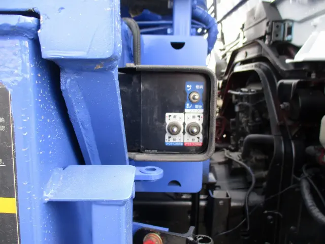 三菱 ファイター LKG-FK72FZの写真15