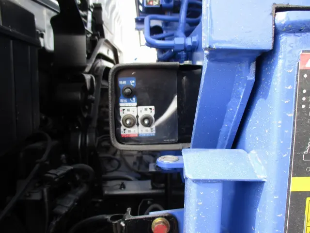 三菱 ファイター LKG-FK72FZの写真18