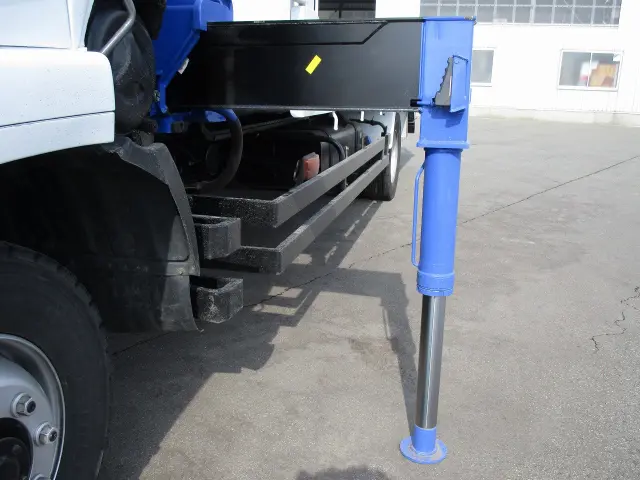 三菱 ファイター LKG-FK72FZの写真31