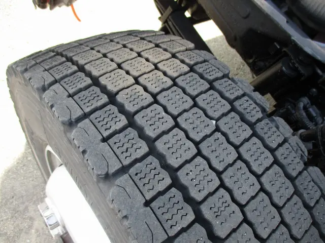 三菱 ファイター LKG-FK72FZの写真45