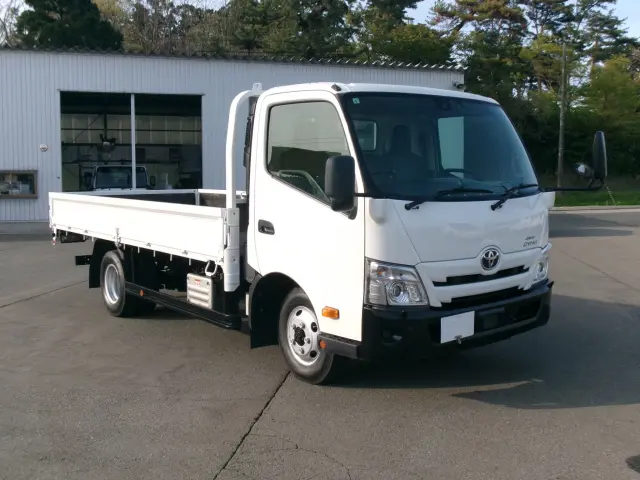 トヨタ ダイナ 2KG-XZU775(4WD)の写真3