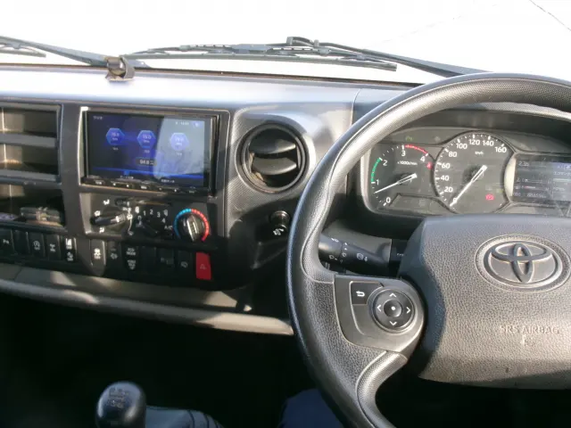 トヨタ ダイナ 2KG-XZU775(4WD)の写真17