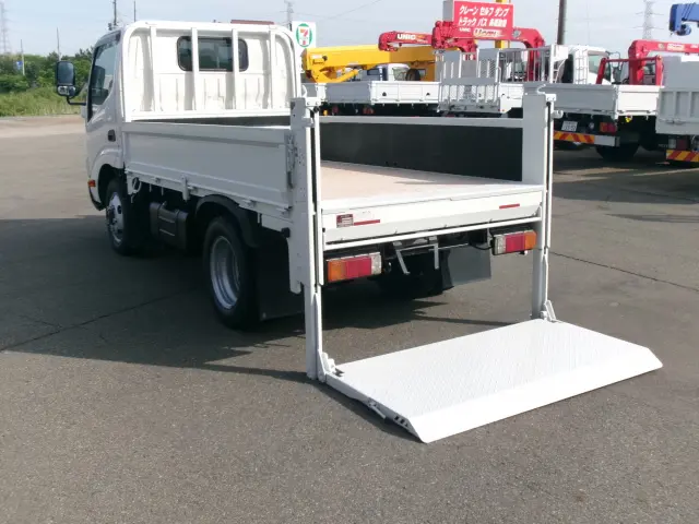 日野 デュトロ 2KG-XZU675M(4WD)の写真13
