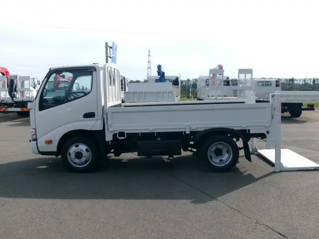 日野 デュトロ 2KG-XZU675M(4WD)の写真16