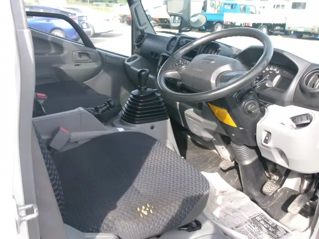 日野 デュトロ 2KG-XZU675M(4WD)の写真26