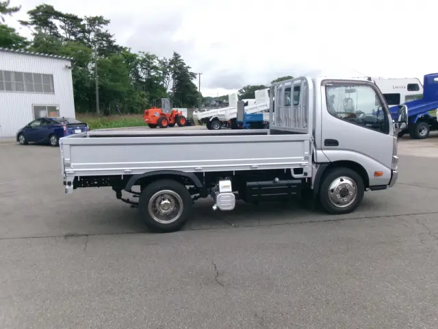 日野 デュトロ TKG-XZU675M(4WD)の写真8