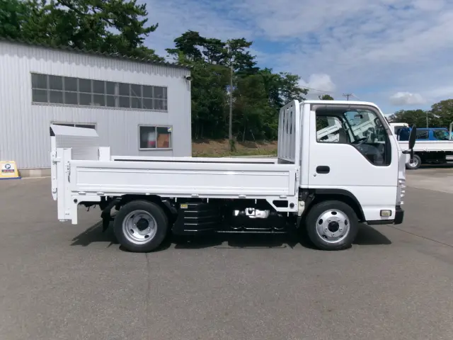いすゞ エルフ TRG-NHS85A(4WD)の写真8