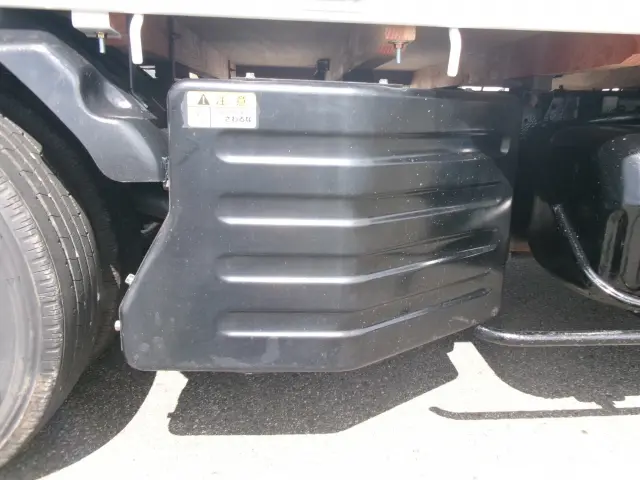 いすゞ エルフ TRG-NHS85A(4WD)の写真10