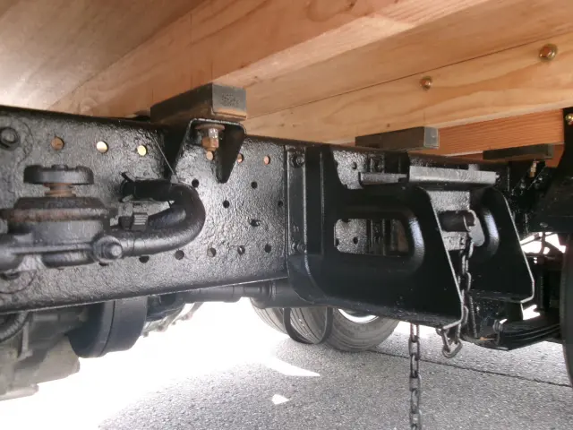 いすゞ エルフ TRG-NHS85A(4WD)の写真13