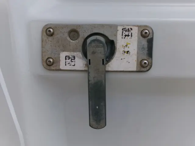 いすゞ エルフ TRG-NHS85A(4WD)の写真25