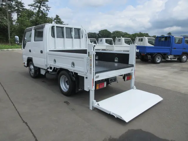 いすゞ エルフ TKG-NHS85A(4WD)の写真12