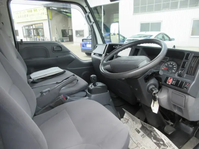 いすゞ エルフ TKG-NHS85A(4WD)の写真20