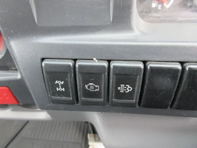 いすゞ エルフ TKG-NHS85A(4WD)の写真25