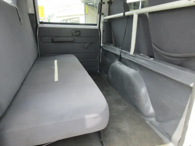 いすゞ エルフ TKG-NHS85A(4WD)の写真28