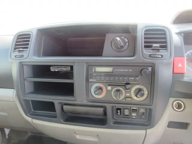 日産 アトラス SDG-SZ5F24(4WD)の写真20