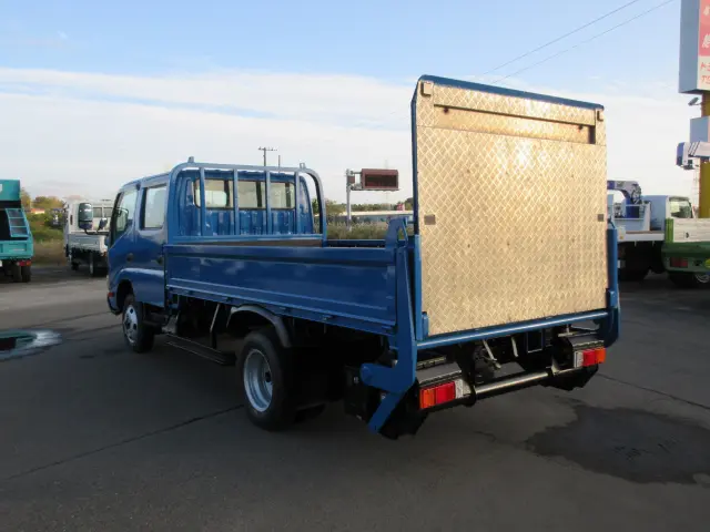 日野 デュトロ TKG-XZU695M(4WD)の写真9