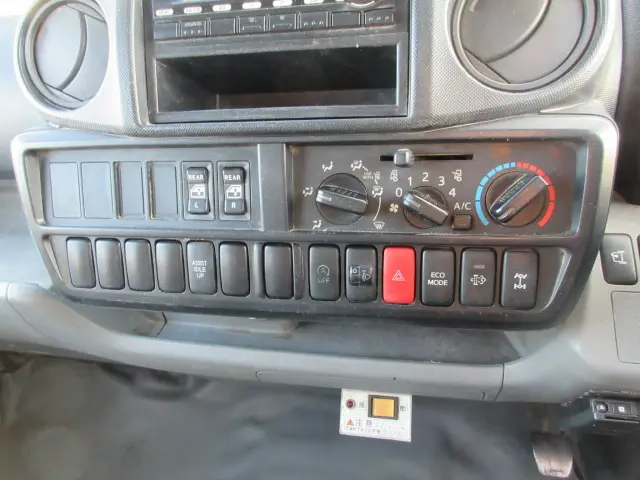 日野 デュトロ TKG-XZU695M(4WD)の写真29