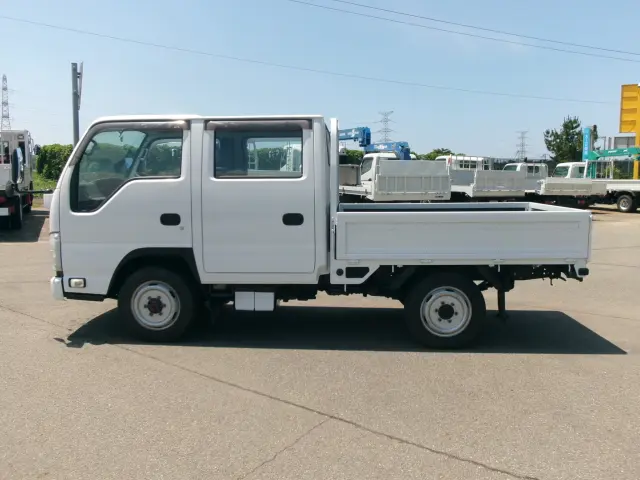 いすゞ エルフ TRG-NHS85A(4WD)の写真4