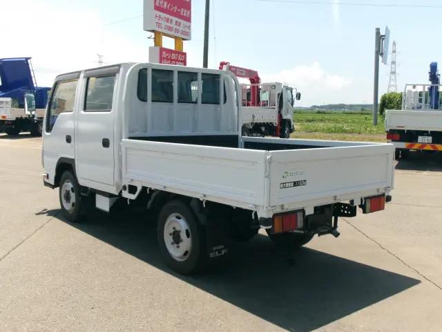 いすゞ エルフ TRG-NHS85A(4WD)の写真5