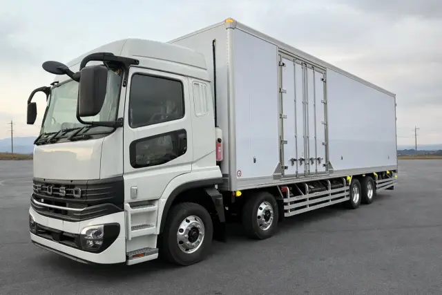 三菱 スーパーグレート 2PG-FS85HWZ(8x4)の写真1