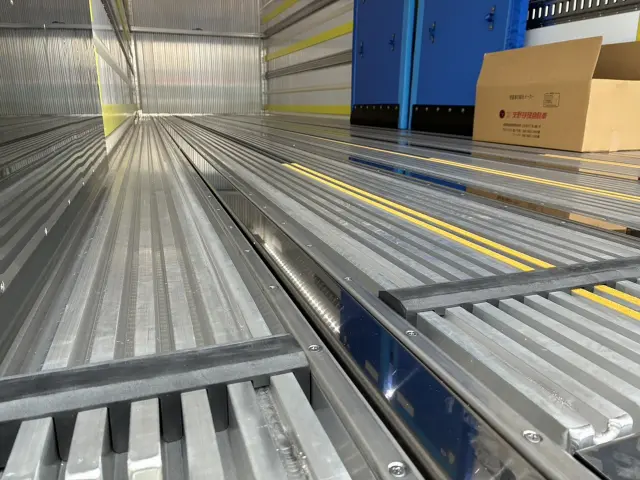 三菱 スーパーグレート 2PG-FS85HWZ(8x4)の写真10