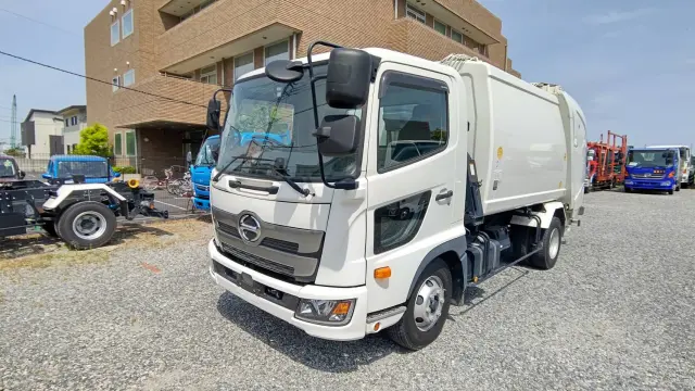 日野 レンジャー 2KG-FC2ABA(2WD)の写真1