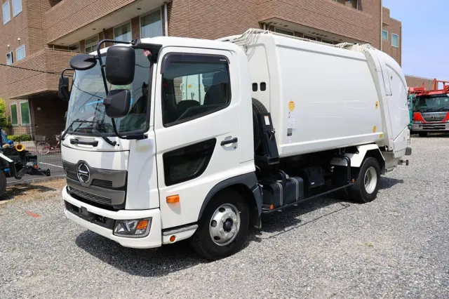 日野 レンジャー 2KG-FC2ABA(2WD)の写真1