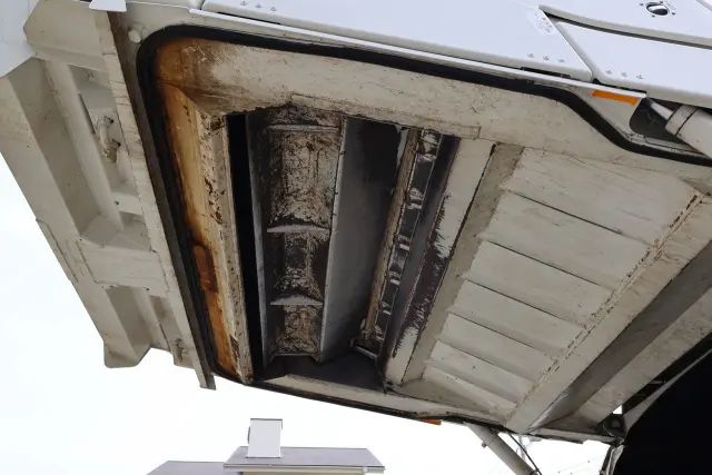 日野 レンジャー 2KG-FC2ABA(2WD)の写真9