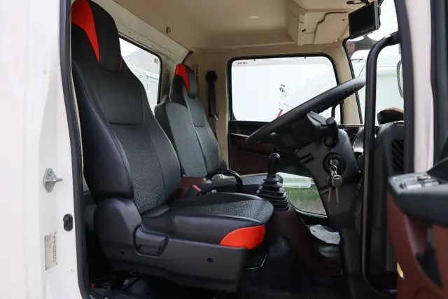 日野 レンジャー 2KG-FC2ABA(2WD)の写真11